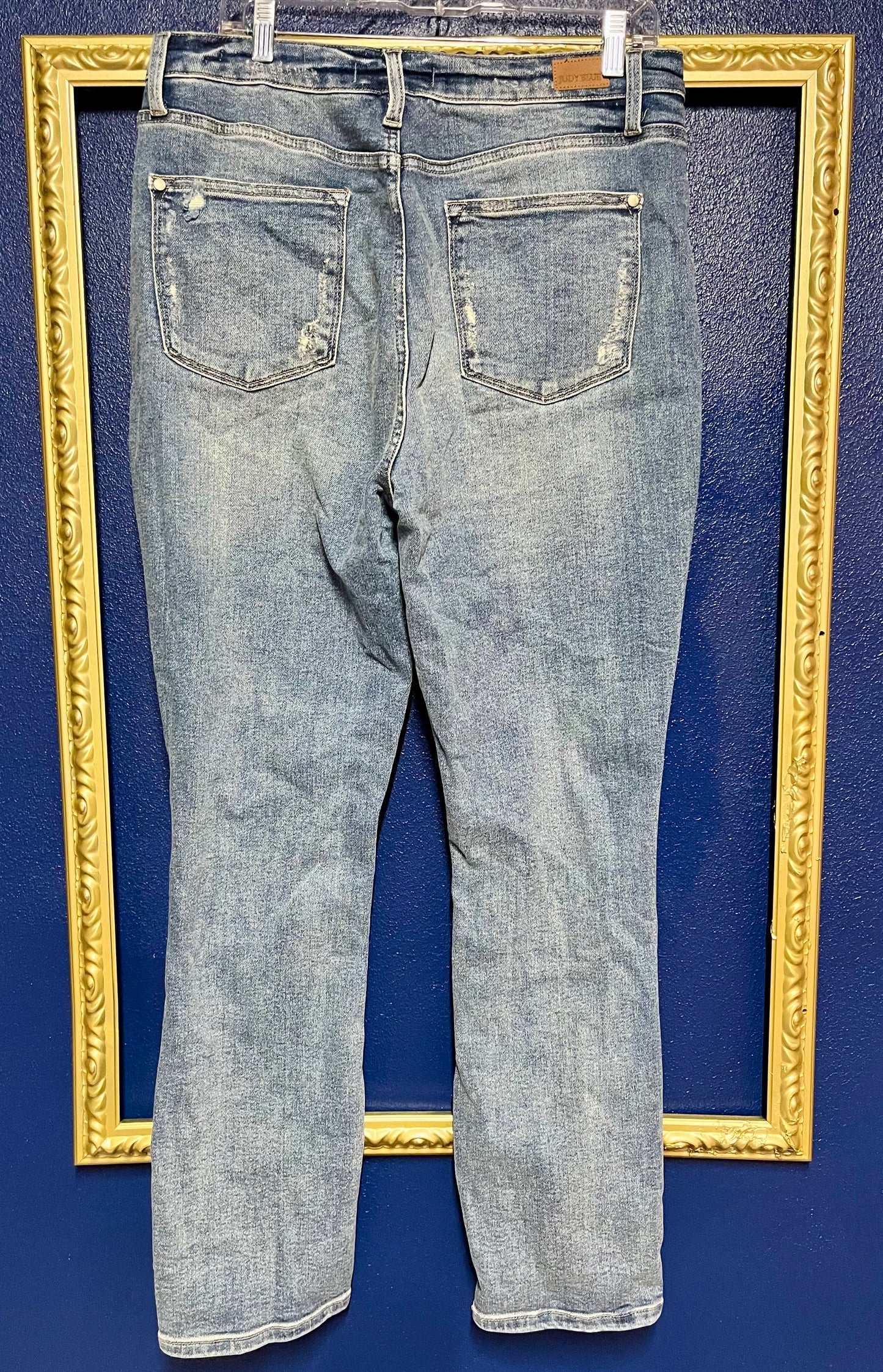 Judy Blue Distressed Straight Leg Jeans