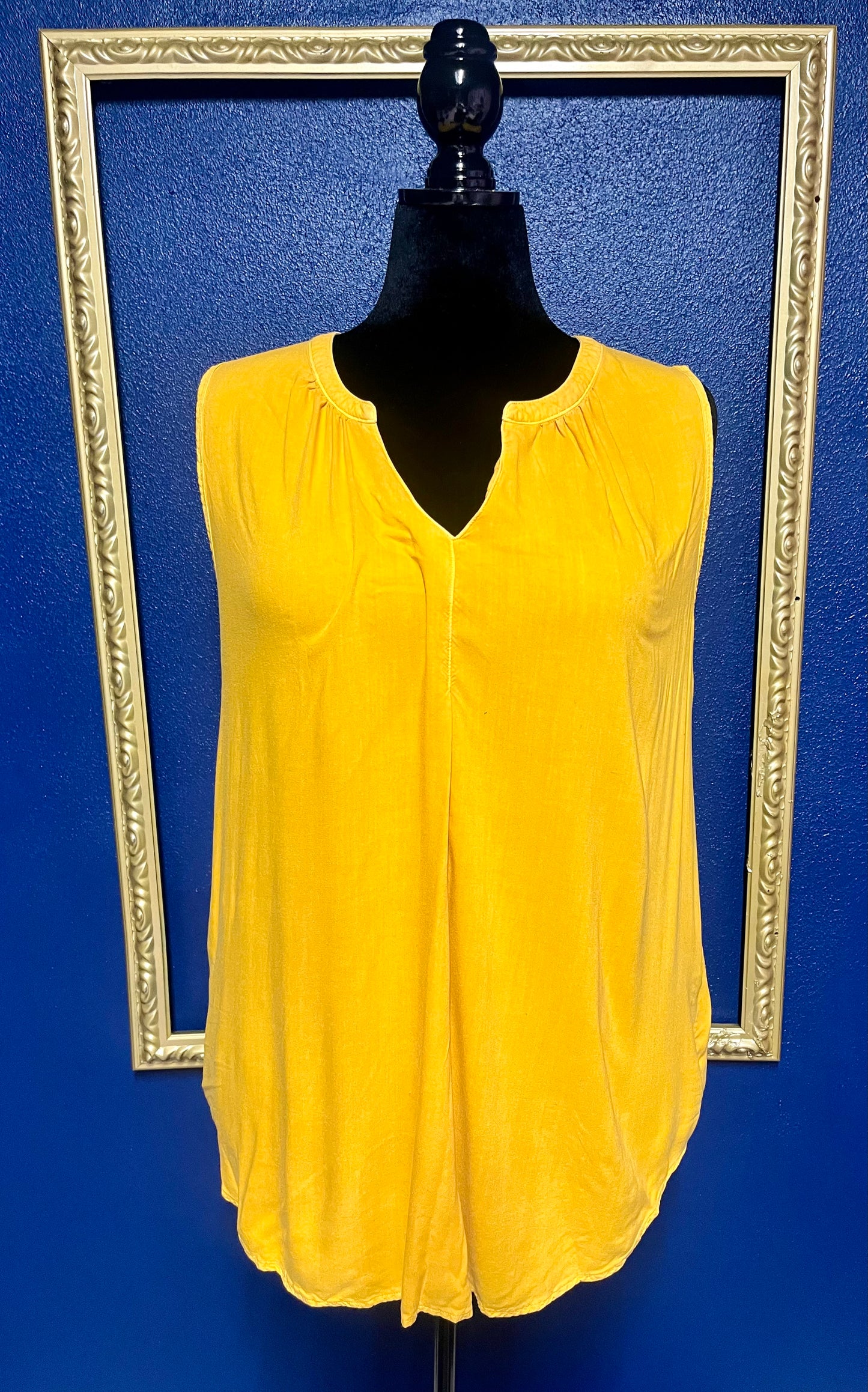 Universal Thread Gold Sleeveless Blouse