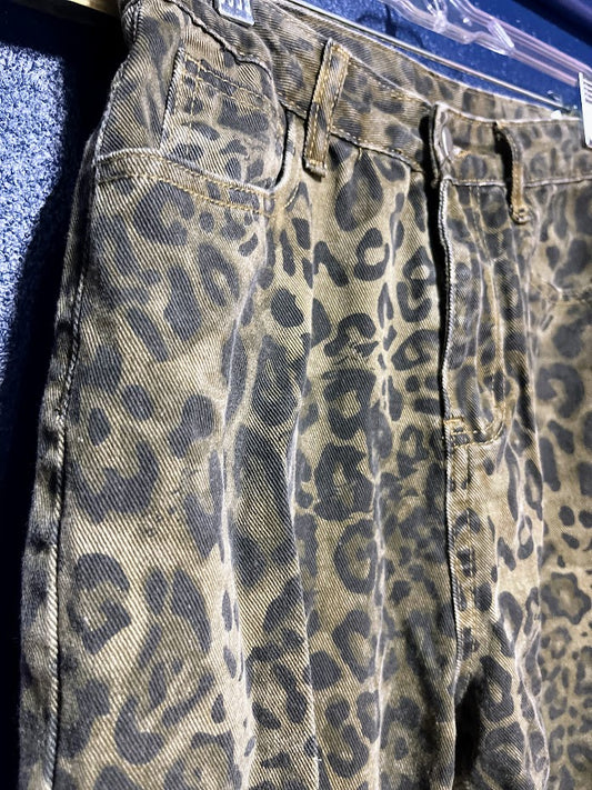 Leopard Jeans