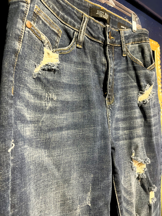 Judy Blue Distressed Capris