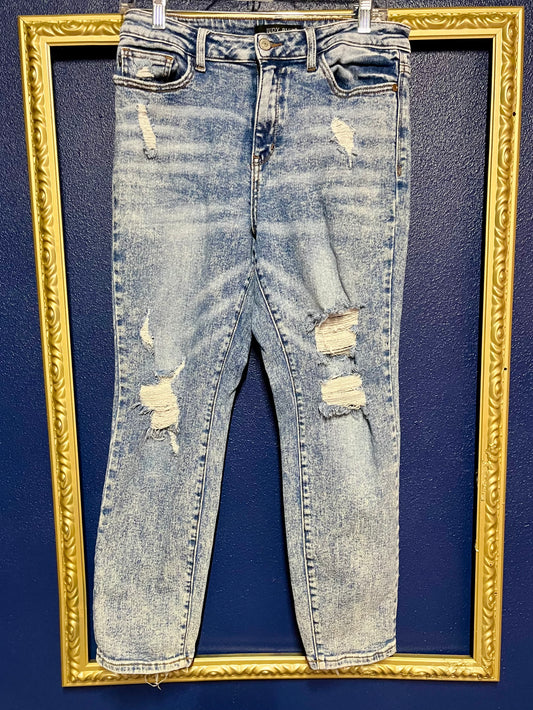 Judy Blue Boyfriend Fit Distressed Jeans