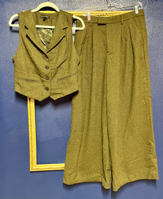 Banana Republic Herringbone Set