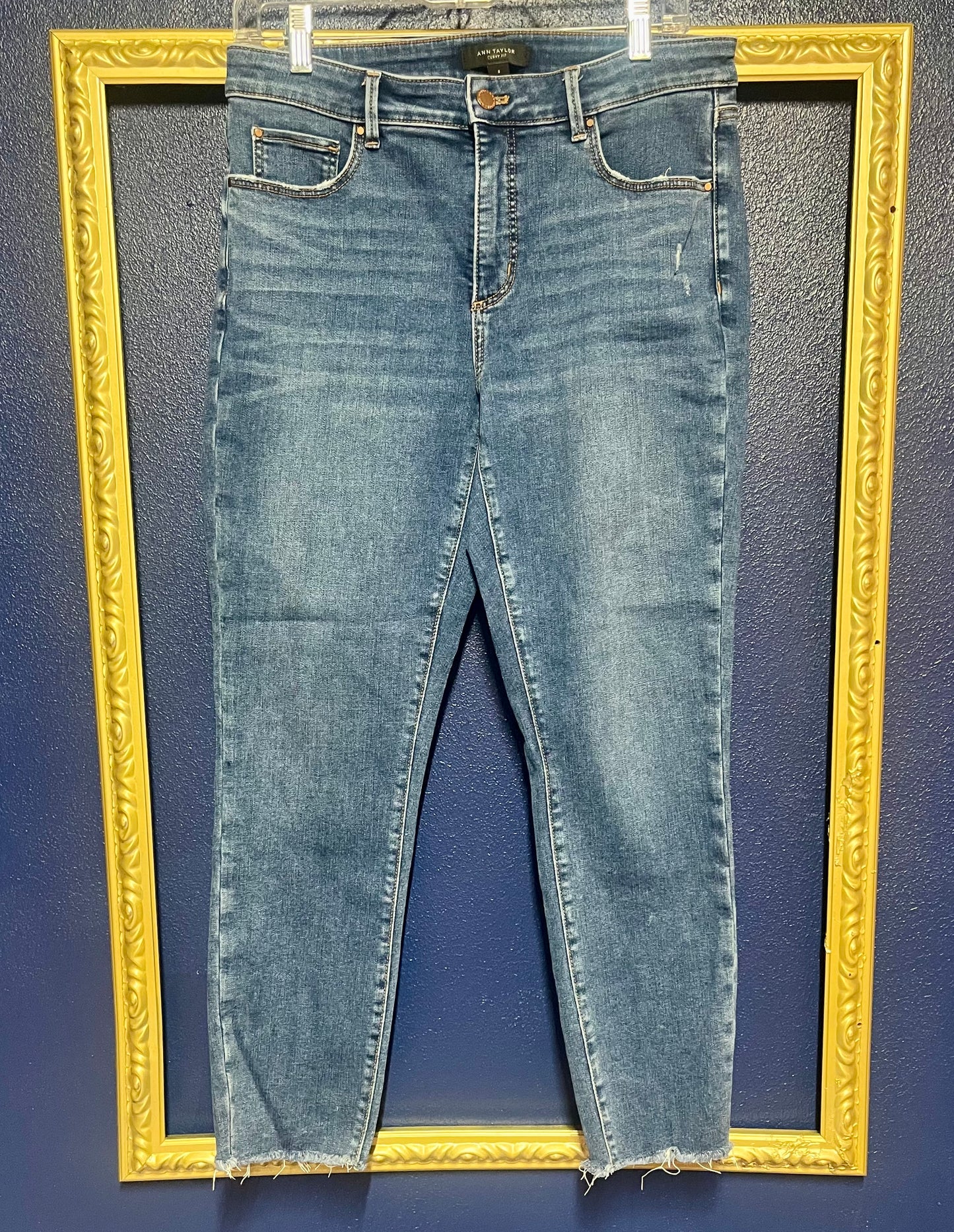 Ann Taylor The Skinny Curvy Fit