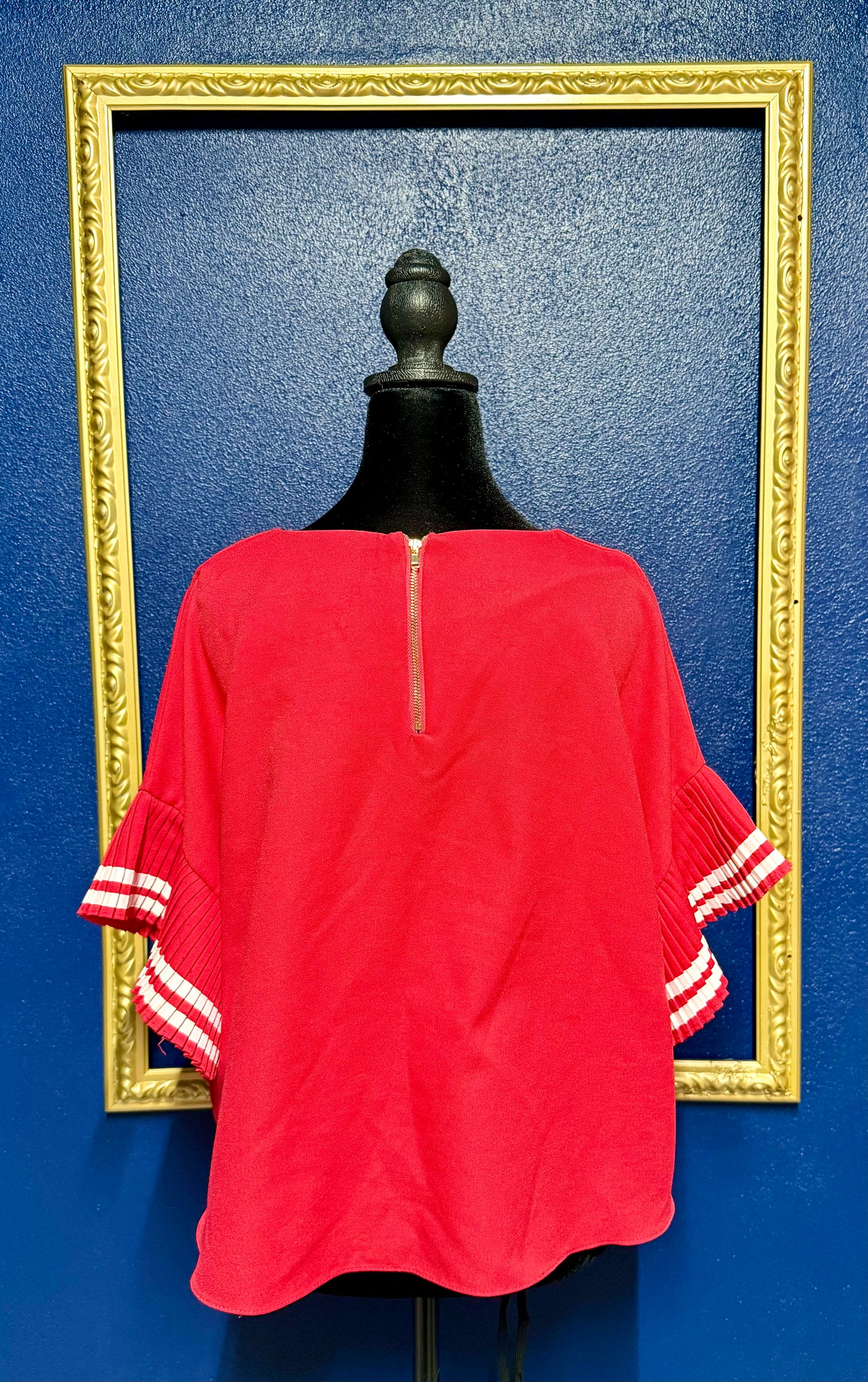 Ontwelfth Red Pleated Top