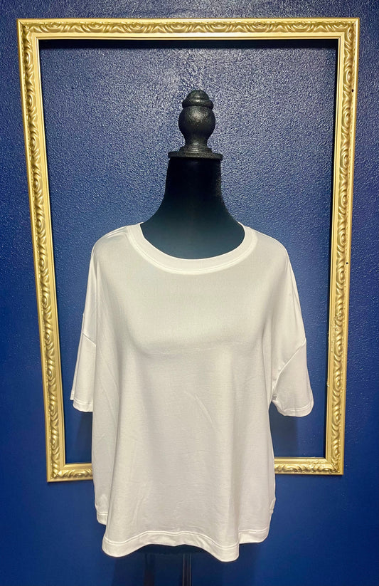 Vuori White Cropped Tee